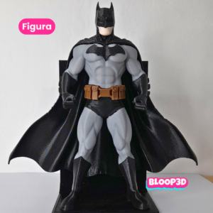 Figura de Batman impresa en 3D de 20 cm con base